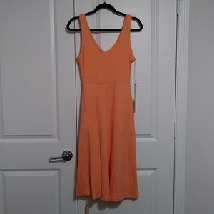 Peach summer dress with pockets